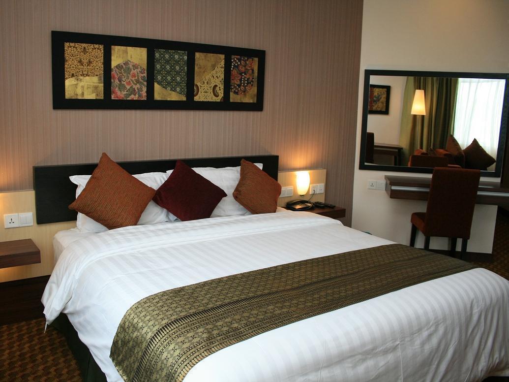 Rhr Hotel 加影 外观 照片