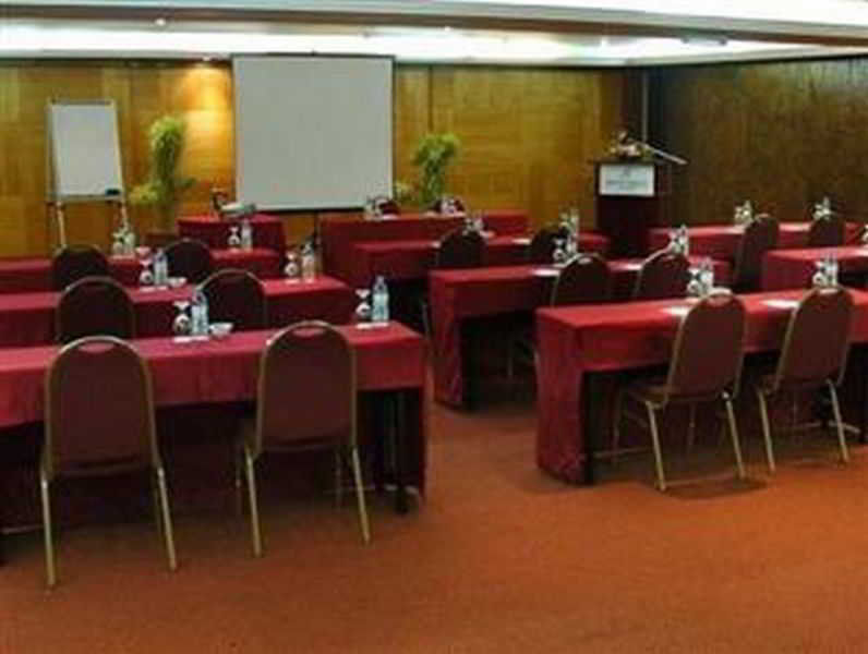 Rhr Hotel 加影 外观 照片