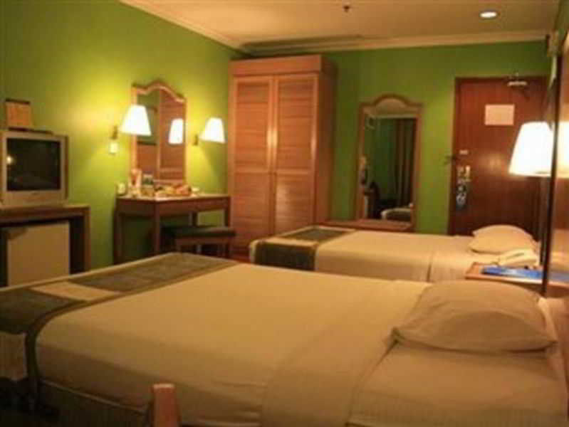 Rhr Hotel 加影 外观 照片