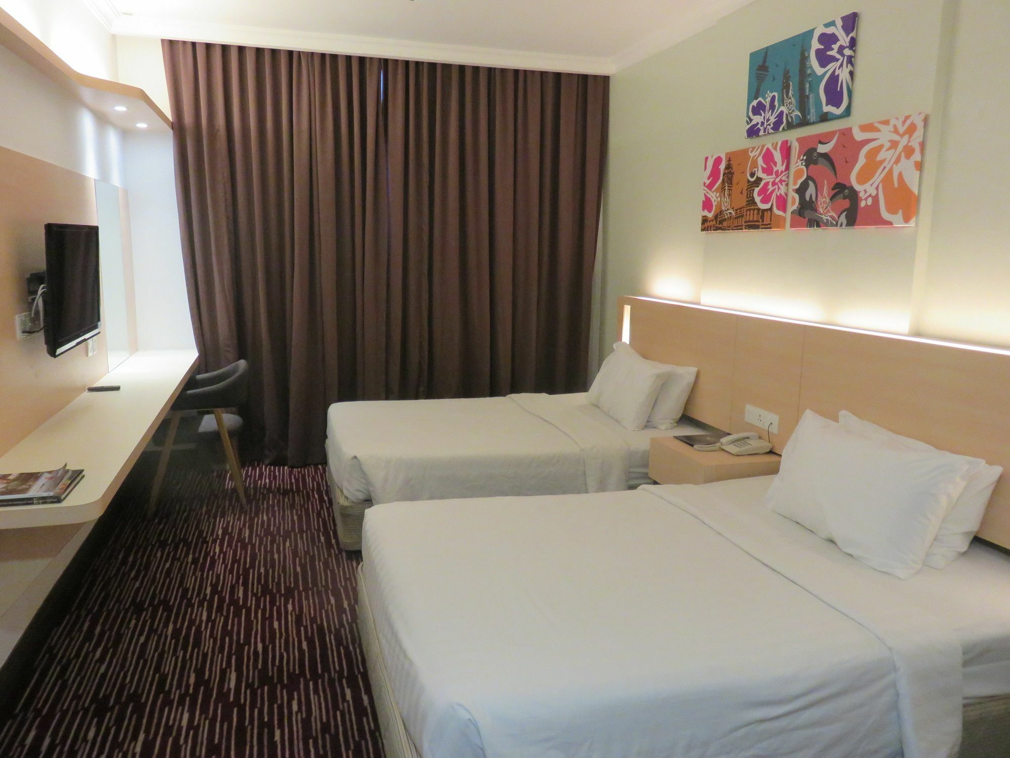 Rhr Hotel 加影 外观 照片