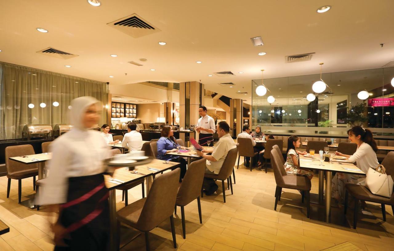 Rhr Hotel 加影 外观 照片