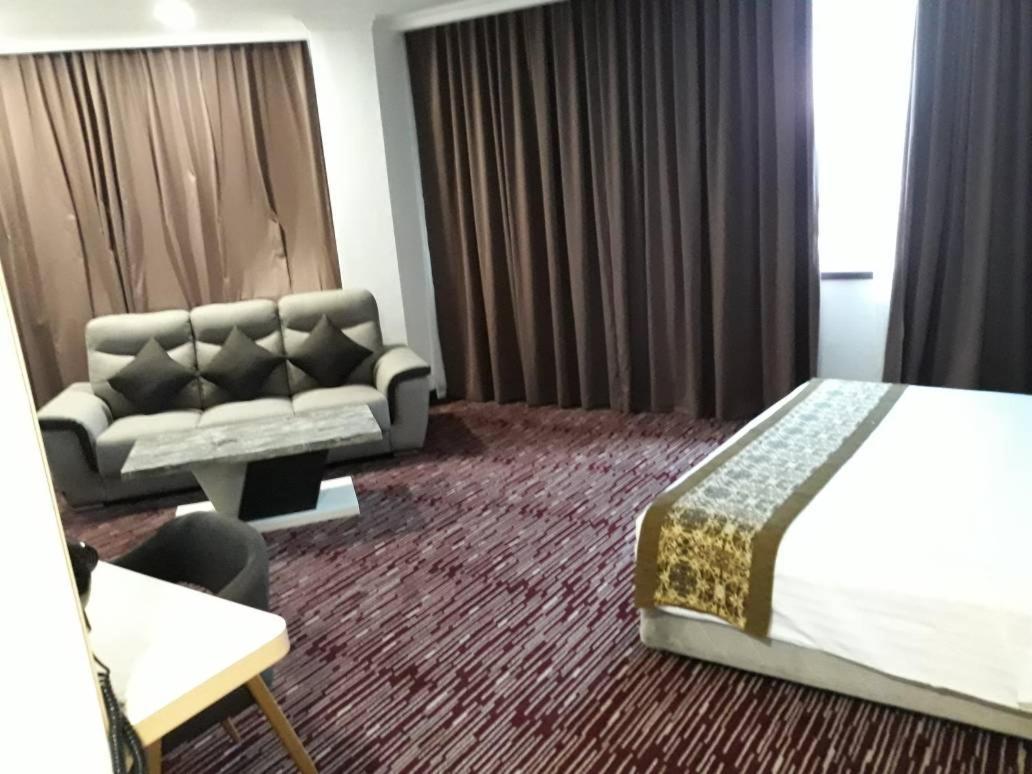 Rhr Hotel 加影 外观 照片